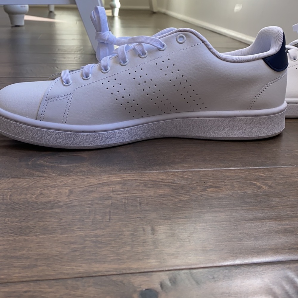 Men’s Adidas Advantage Sneakers - Picture 4 of 4